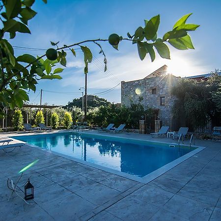 Villa Io à Stoúpa Extérieur photo
