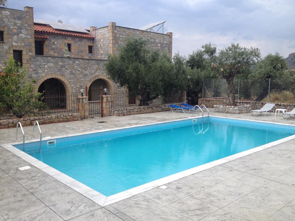 Villa Io à Stoúpa Extérieur photo