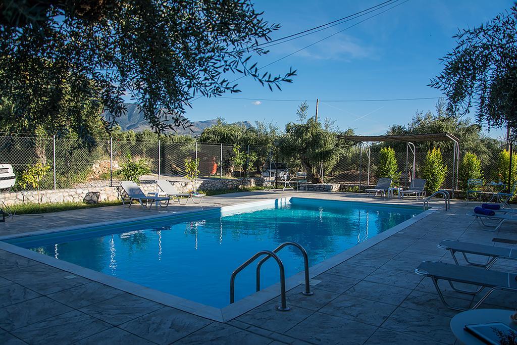 Villa Io à Stoúpa Extérieur photo